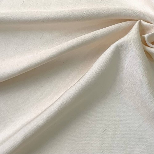 Струящиеся шелк шантунг крем-брюле фирмы Valentino размер отреза 30:150 см