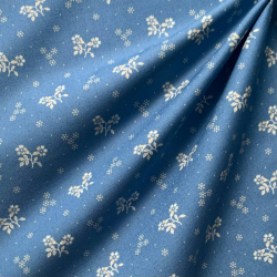 Принтованый хлопок цветы веточки Moda fabrics 110 см голубой джинс/деним