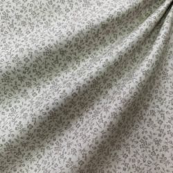 Принтованый хлопок цветы веточки Moda fabrics 110 см молочный/серый